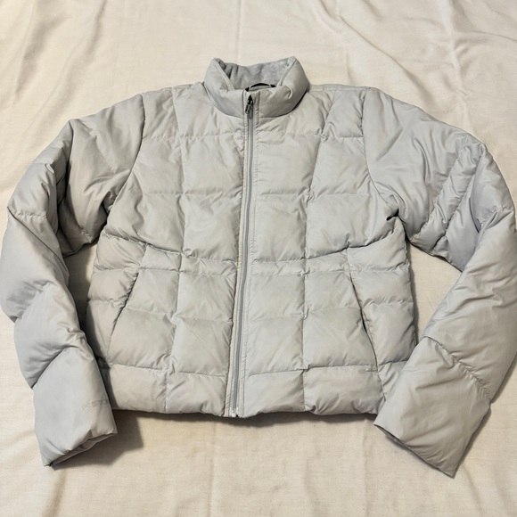 Under Armour Small Light Gray Down Puffer Jacket ~ Full Zipper Pockets Outdoor - Picture 1 of 8